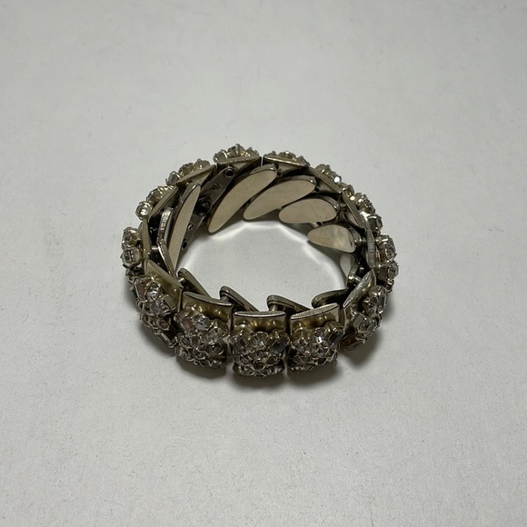 Vintage Rhinestone Stretch Bracelet - Picture 3 of 3